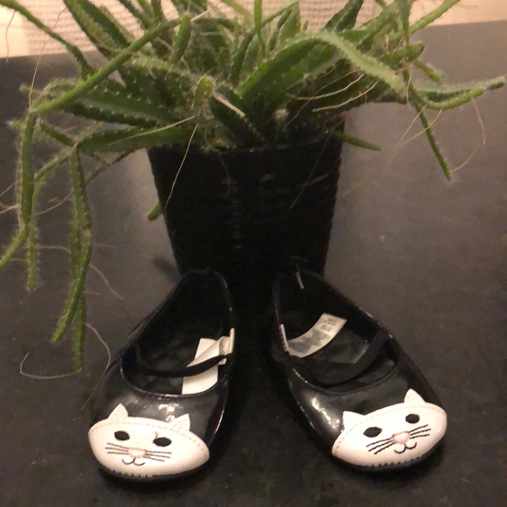 Size 3 baby gap kitty shoes